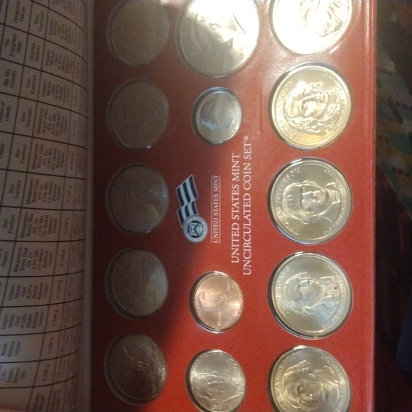 2007 United States Mint Uncirculated Coin Set - Picture 1 of 3